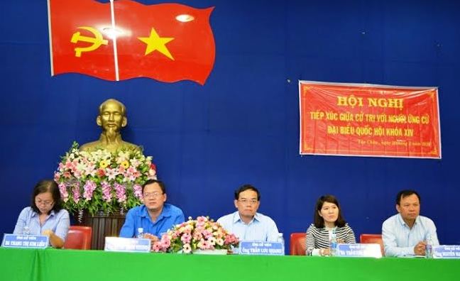 Ứng cử viên đại biểu Quốc hội khoá XIV tiếp xúc cử tri, vận động bầu cử: Người dân luôn kỳ vọng vào các đại biểu
